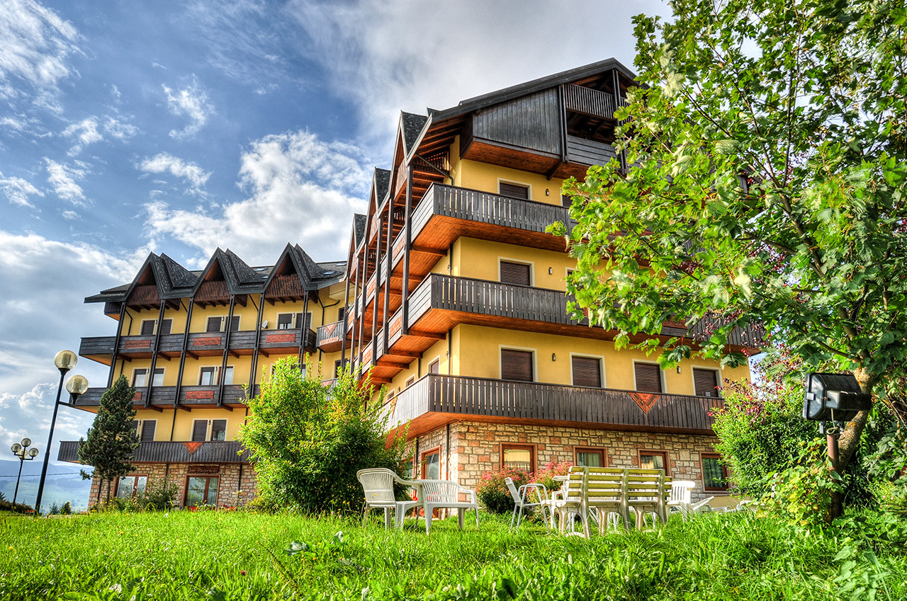 Residence Des Alpes — esterno