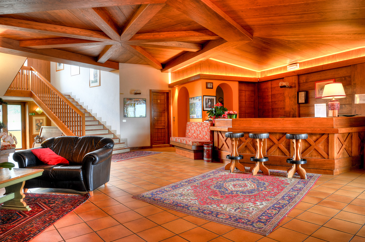 Hall Residence Des Alpes